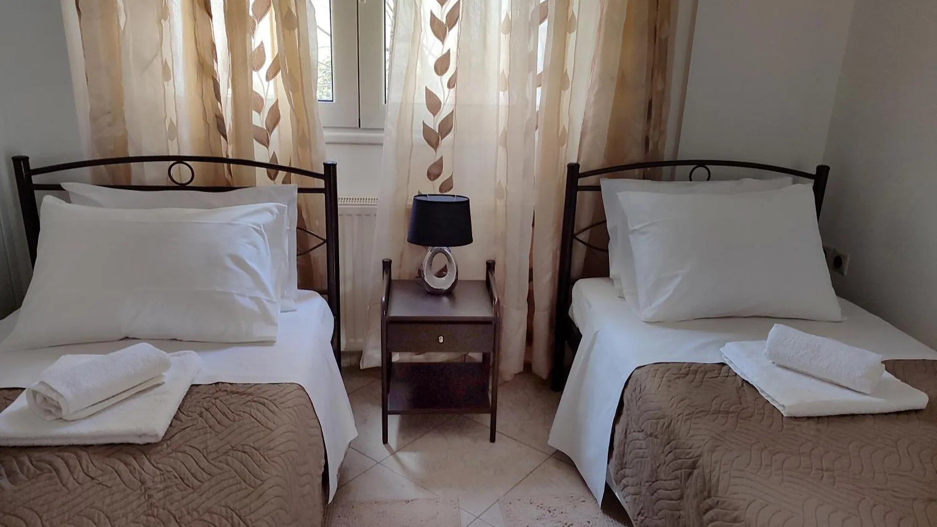 Georgia'S Family Apartment Heraklion   Ираклион