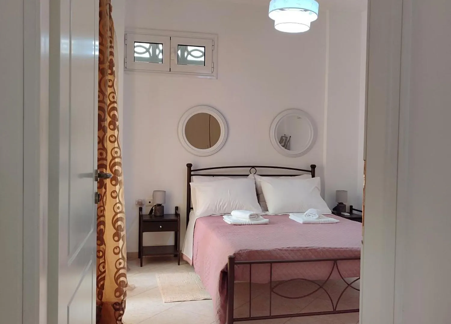 Georgia'S Family Apartment Heraklion  Ираклион