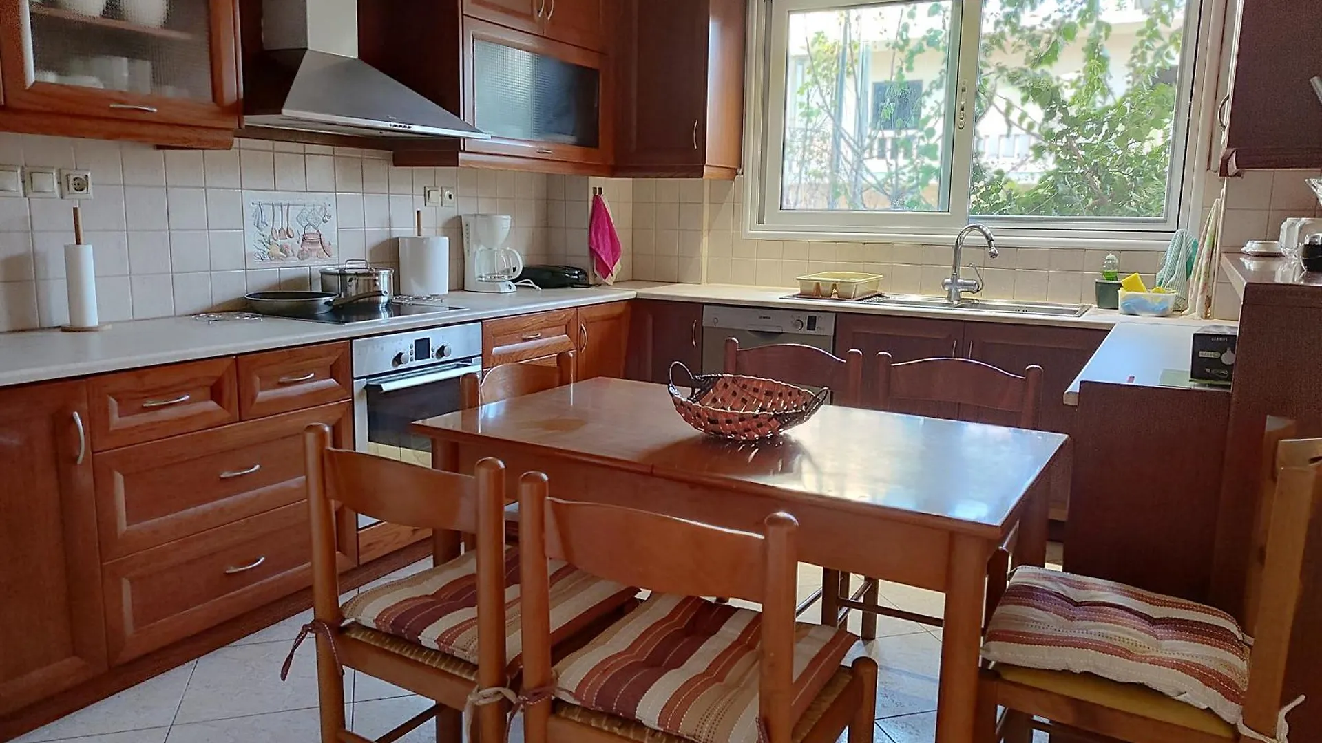 Georgia'S Family Apartment Heraklion